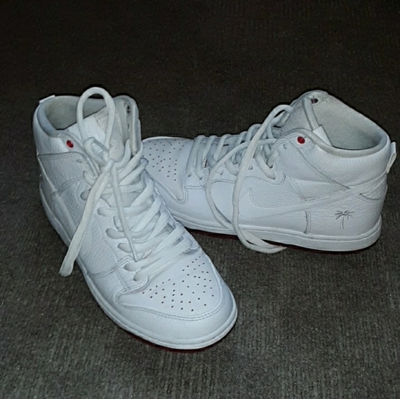 Other - NIKE sb dunk hi